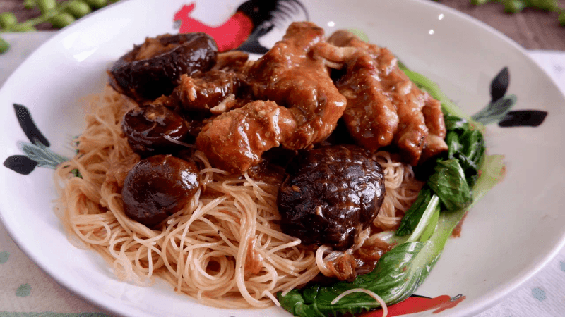 Braised Pork Ribs for Vermicelli Lovers