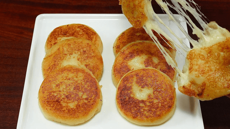 3 Ingredients Make Korean Street Food, Potato Cheese Pancake