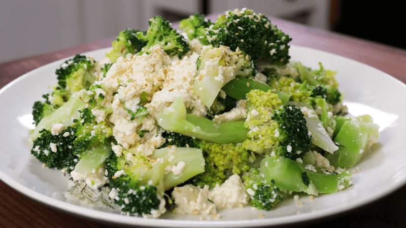 Broccoli with Tofu (Broccoli dubu-muchim)