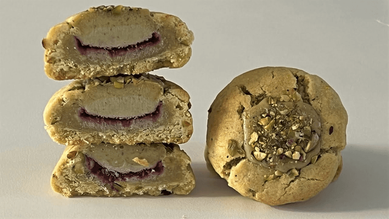 쫀득 촉촉한 피스타치오 가나슈 라즈베리 쿠키 Thumbnail