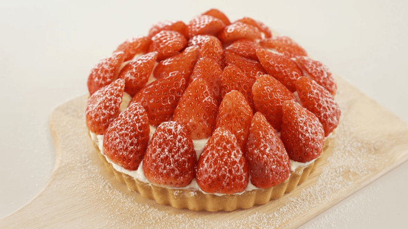 집에서 실패없이! 이쁜 딸기타르트 만들기🍓 (종이컵계량, 에어프라이어) Thumbnail