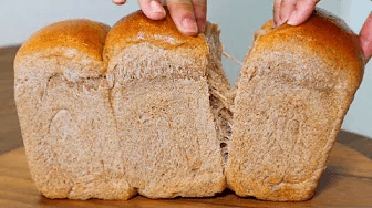 이게 통밀 100% 라니 😱 가-장 부드럽고 촉촉한 통밀식빵! 노버터, 노설탕, 노달걀 손반죽 건강빵 :: 가장 부드러운 통밀 빵 Thumbnail