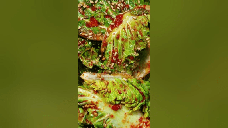 쉽고 간단하게 아삭하고 상큼한 봄동 겉절이 만들기 Thumbnail