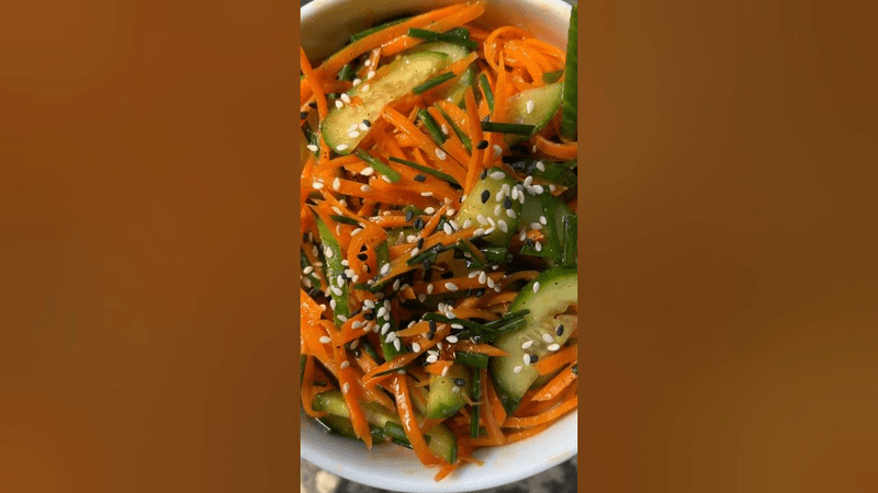 한국 당근 샐러드 🥕 #건강한레시피 #간단한요리 #샐러드레시피 Thumbnail