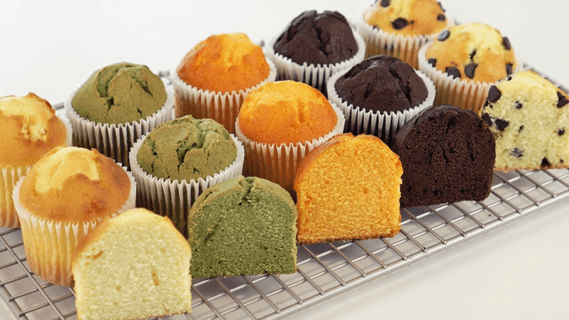 [쉽게 배우는] 간단하게 여러가지 맛으로 활용 가능한! 5가지 기본 플레인 머핀 만들기 Thumbnail