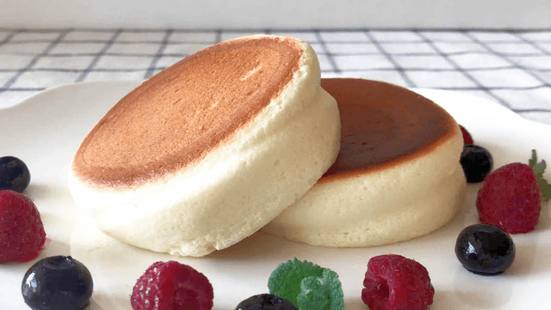 달걀 1개로 만드는 푹신푹신 수플레 팬케이크 Thumbnail