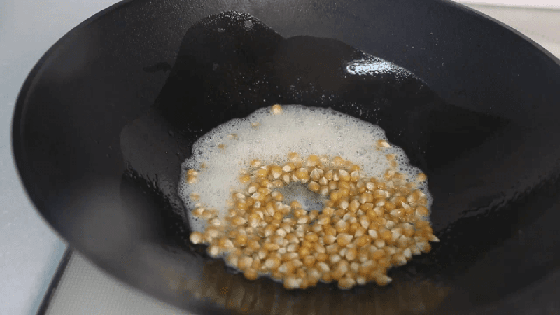 무쇠팬 세척하기 Thumbnail