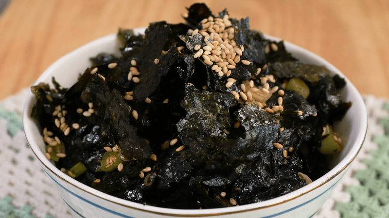Seasoned seaweed side dish (Gim-muchim: 김무침) Thumbnail