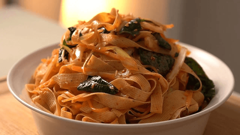 꼬들한 식감이 좋은 건두부 무침 Thumbnail