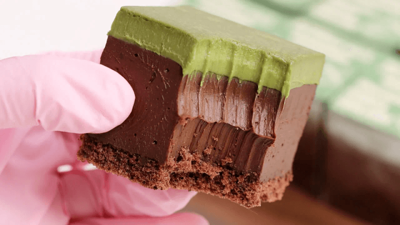 중국 먹방에 매번 나오는 신기한 벽돌케이크 '빙산롱옌' 만들기 Thumbnail