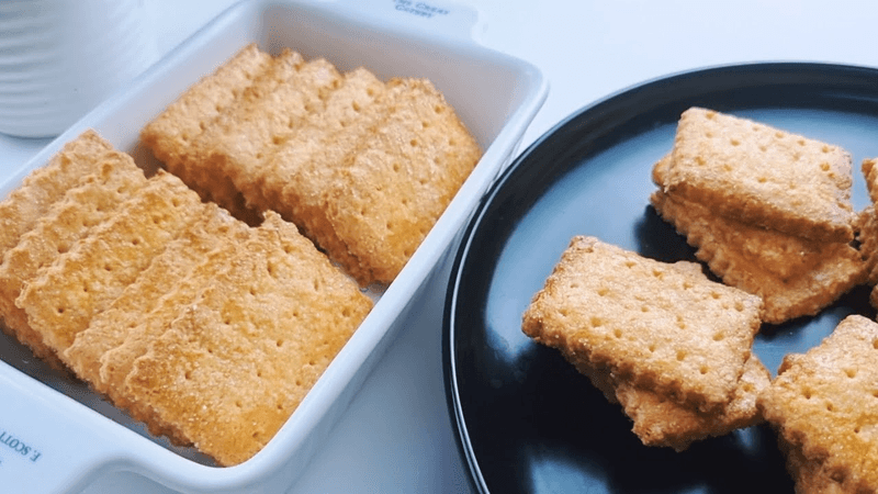 한번 먹으면 멈출수가 없어요! 정말 맛있는 버터코코넛쿠키 레시피 Thumbnail