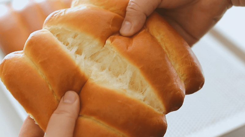 (반죽기계필요없음)몰랑몰랑 부드러워 끝없이 먹을 수 있는 연유스틱빵(핑거스틱브레드) Thumbnail