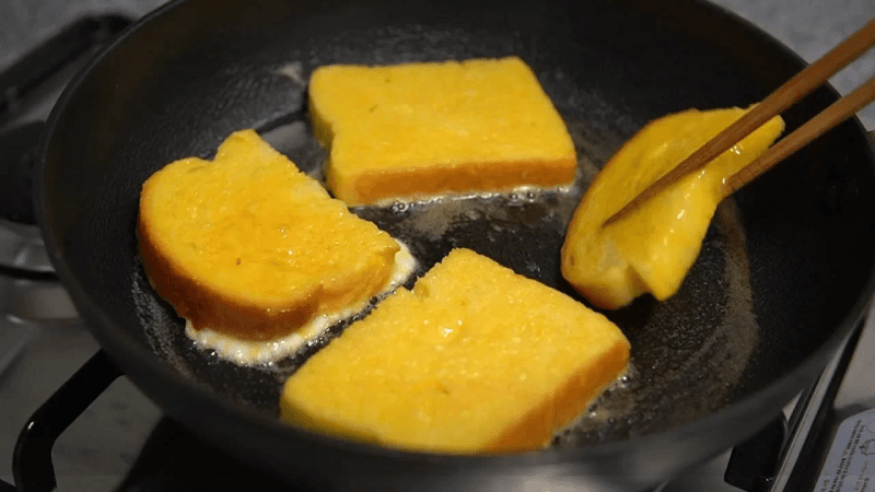 식빵계란토스트 Thumbnail