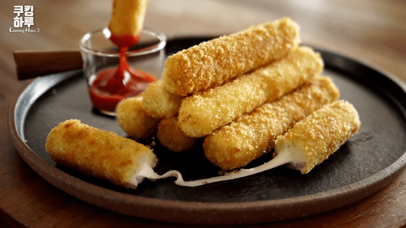 감탄~나는 감자 치즈 스틱!! 크림처럼 부드럽고 쫄깃하고 바삭??!! Thumbnail