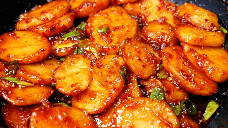 부서지지 않는 감자조림 Thumbnail