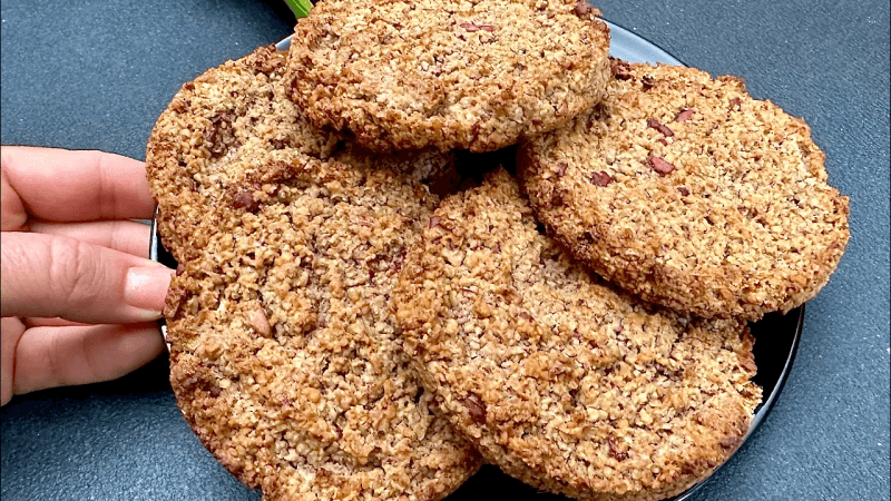 설탕과 밀가루 없는 건강한 귀리 사과 쿠키 Thumbnail