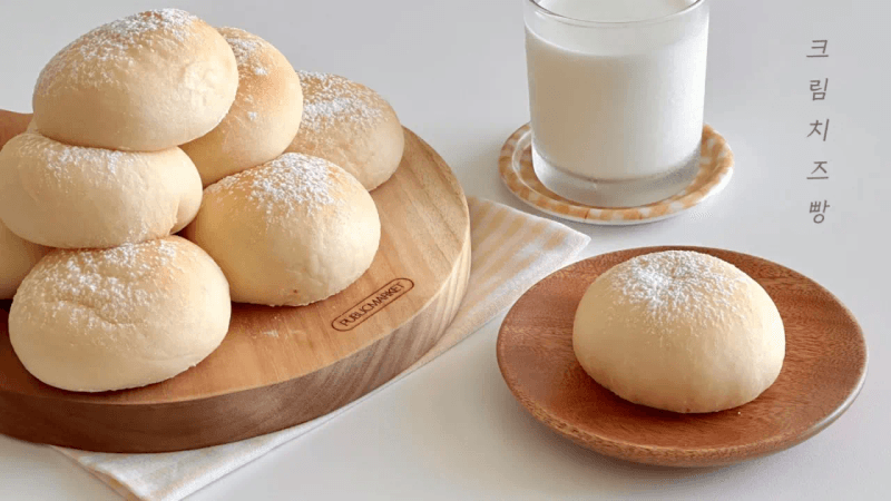 아기 엉덩이 닮은 말랑말랑 쫀득 크림치즈빵 만들기 Thumbnail