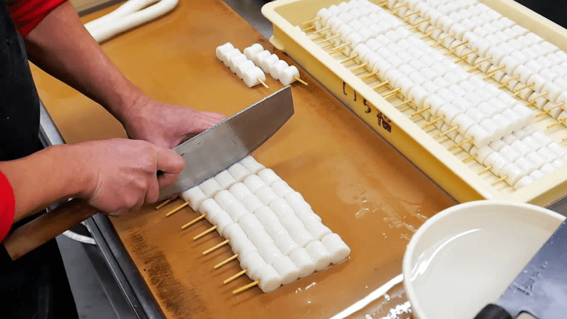 일본 길거리 음식 - 전통 일본 과자 당고 Thumbnail