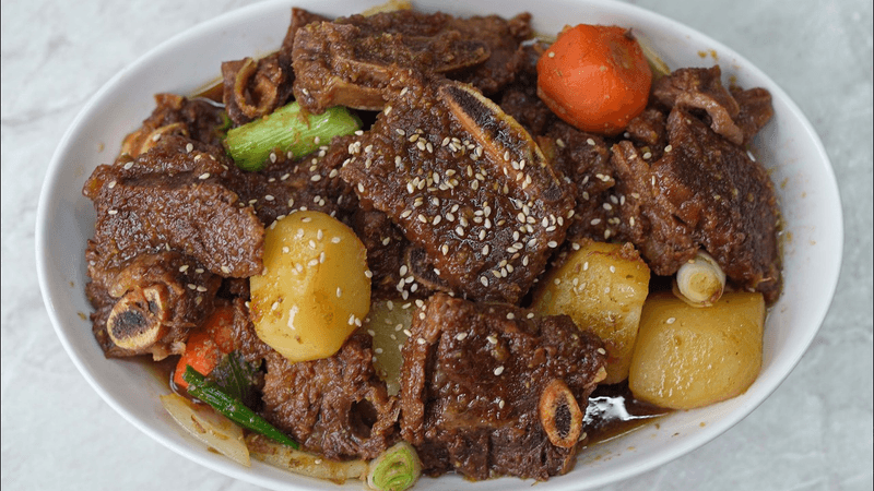 압력솥으로 30분 만에 완성하는 추석 소갈비찜 (3kg 대용량 레시피) Thumbnail