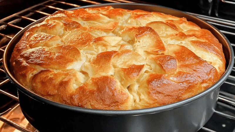 사과가 듬뿍! 🍎🍎입에서 사르르 녹는 할머니의 유명한 사과 케이크! Thumbnail