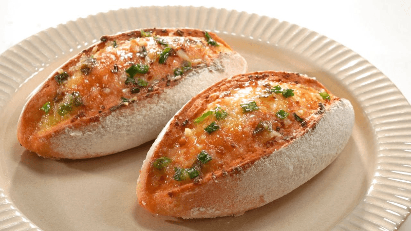 풍미가득! 마늘버터빵 만들기 Thumbnail