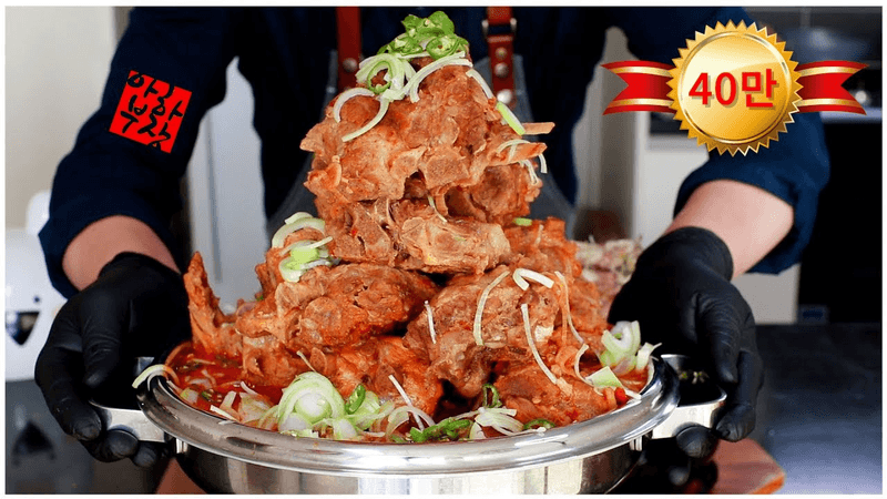 시골집 얼큰이 뼈해장국 두가지 맛의 레시피, 재료는 딱 대파 하나로 승부! Thumbnail