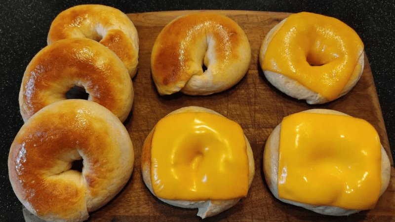 찹쌀베이글 | 드뎌 찾았다! 지금껏 내가 찾던 베이글의 식감과 맛 | 다음 날 더 쫄깃 맛있어지는  (ft.감자치즈베이글) Thumbnail