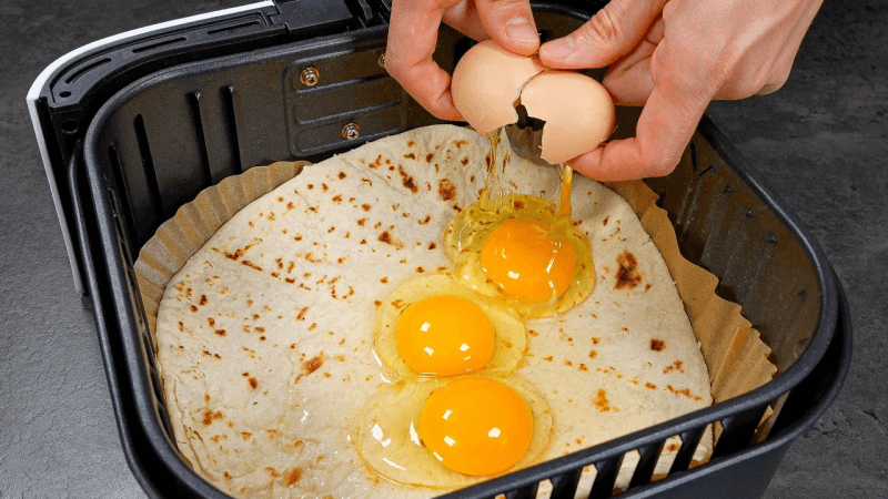 이 에어 프라이어 레시피가 바이럴이 됐고, 단 10분 만에 준비 완료! Thumbnail