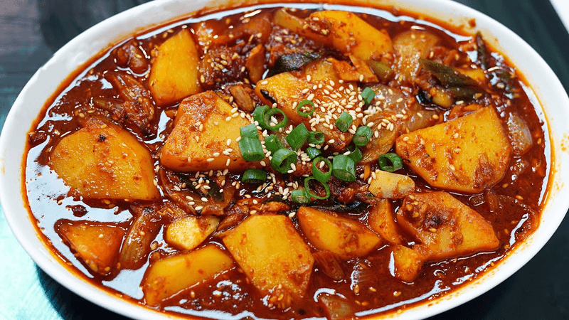 감자조림 꼭 이렇게 만들어 보세요!! 밥솥에 밥 거덜납니다 Thumbnail