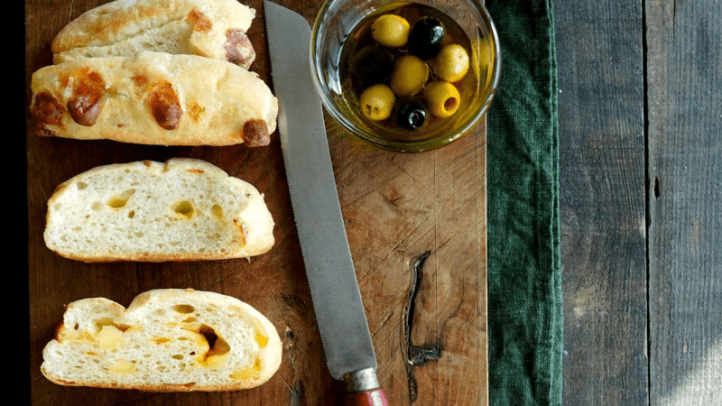 [손반죽] 빵 초보자도 쉽게~ 치즈 치아바타 만들기 Thumbnail