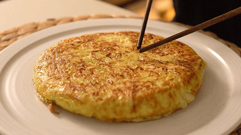 두툼두툼 양배추 부침개 Thumbnail