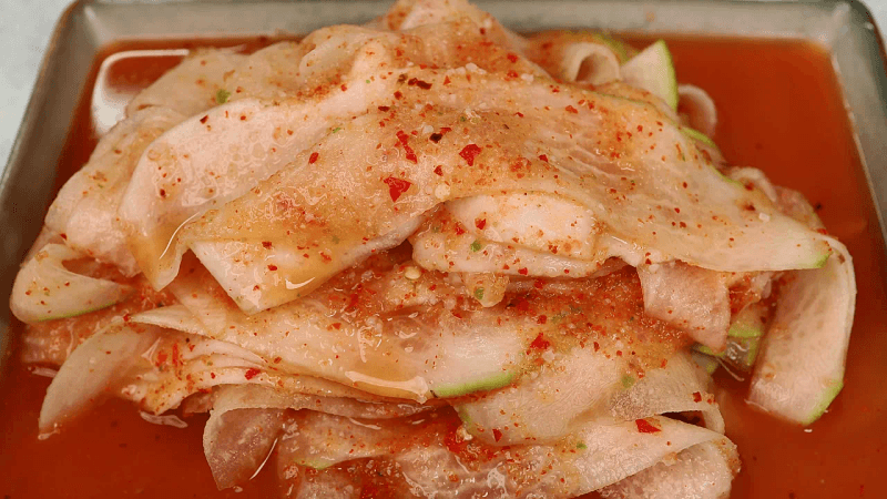 기름진 명절 음식에 딱, 무물김치로 개운하게 Thumbnail