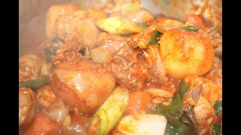 닭도리탕 황금레시피 맛있게 만드는 법 - 매콤달콤하게 Thumbnail