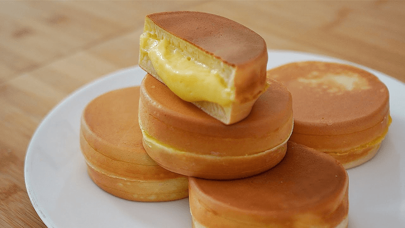 [오븐없이! 기계없이!] 쉽고 맛있는 커스터드 팬 빵 만들기 (Custard Cream Pancake) Thumbnail