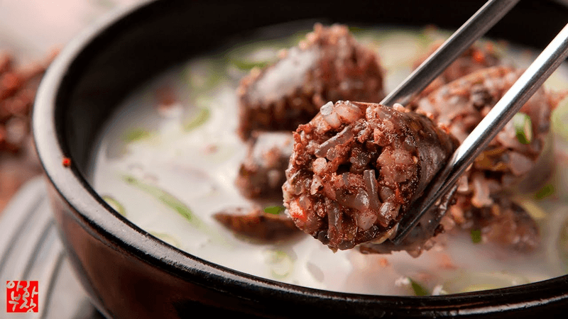 "돼지사골" 16시간은 끓여야지 [자막] Thumbnail