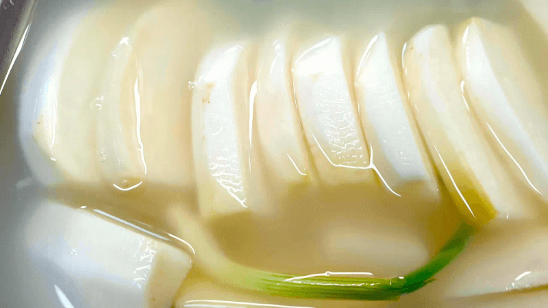 실패 없이 만드는 동치미 Thumbnail