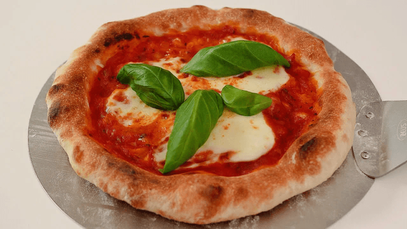 집에서 화덕 피자 만들기! ​역대급 비법 공개! 마르게리타 피자와 토마토 소스 레시피! Thumbnail