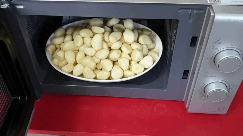 햇마늘 무조건 많이 사서 전자렌지에 넣어보세요 50년 보약이 필요없습니다 Thumbnail