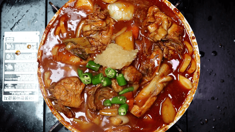 하루 200마리씩 파는 강서구 배달 1등 닭볶음탕 전문점 레시피 Thumbnail