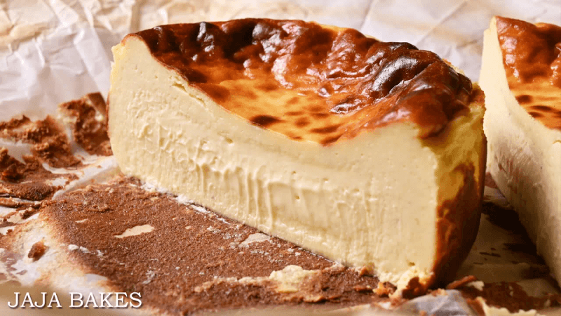 속은 촉촉하고 크리미하며 겉은 황금빛으로 카라멜라이즈된 바스크 번트 치즈케이크 | Jaja Bakes Thumbnail