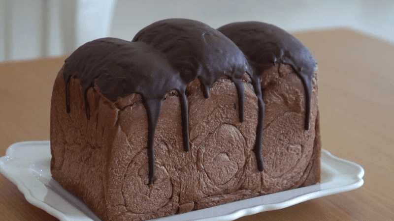 극강의 쫀쫀함! 빵집에 없는 초코식빵 Thumbnail