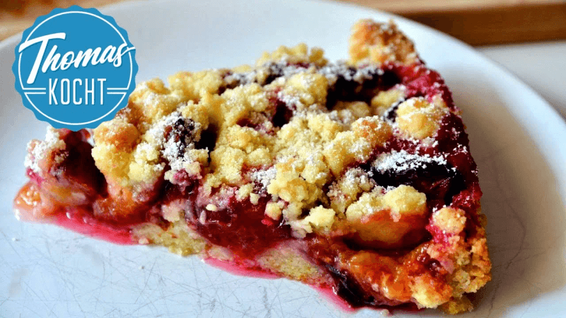 빠른 자두 크럼블 케이크 Thumbnail