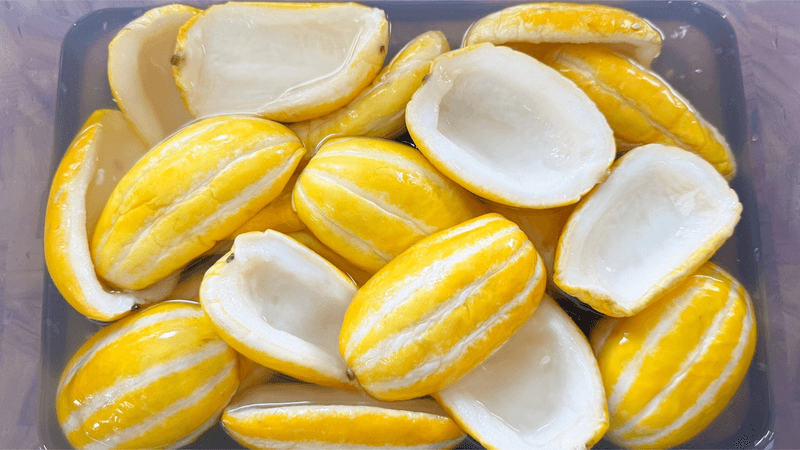 참외 보이면 무조건 많이 사서 이렇게 만드세요! 1년동안 두고두고 먹어도 맛있게 먹을 수 있습니다 Thumbnail