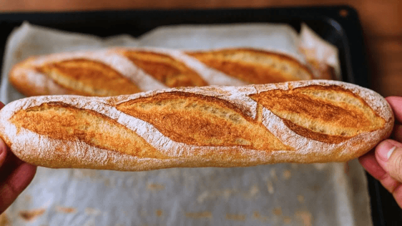 집에서 완벽한 바게트를 만드는 방법? 빠르고, 쉽고, 맛있게 Thumbnail