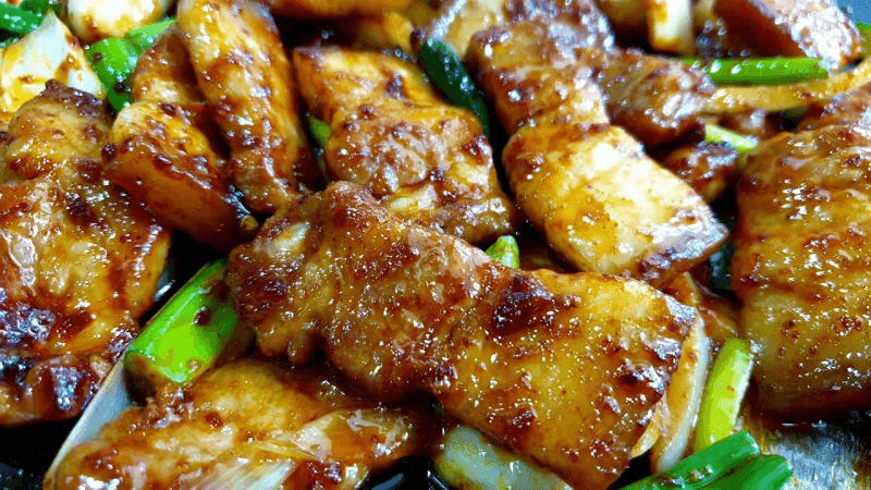 제육볶음 2분만에 고수가 되는 법. 양념에 재우지말고 이 순서대로 하면 초대박 맛있습니다 Thumbnail