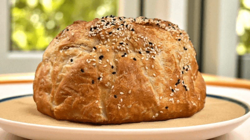 찬물의 비밀! 4가지 재료, 반죽 없는 바삭한 빵 Thumbnail