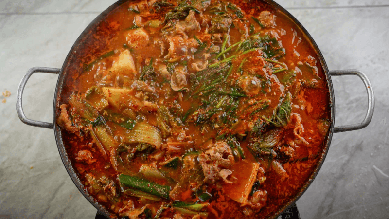 야매로 만든 20분 순살 감자탕 Thumbnail