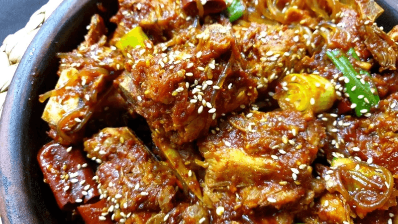 매콤 등뼈찜 Thumbnail