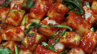 변하지 않는 아삭하고 시원한 김장 깍두기 Thumbnail