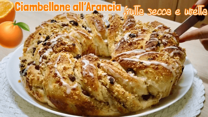 말린 과일 크럼블을 곁들인 오렌지 잠발로네 Thumbnail